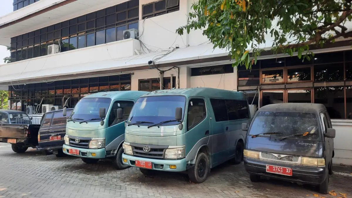 RANDIS: Sejumlah kendaraan dinas yang terparkir di BPPKAD Grobogan.