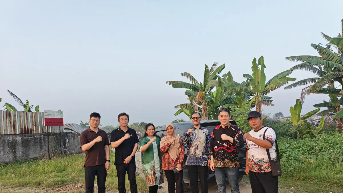 MENINJAU: Tim Kemendagri saat meninjau lokasi bakal pembangunan PSEL di Kecamatan Gubug, Kabupaten Grobogan. 