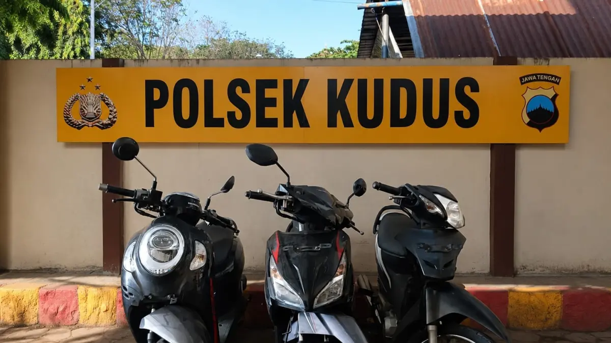 DIAMANKAN: Polisi berhasil menyita barang bukti hasil tindakan pencurian sepeda motor di lima kabupaten. (POLRES KUDUS UNTUK RADAR PATI)
