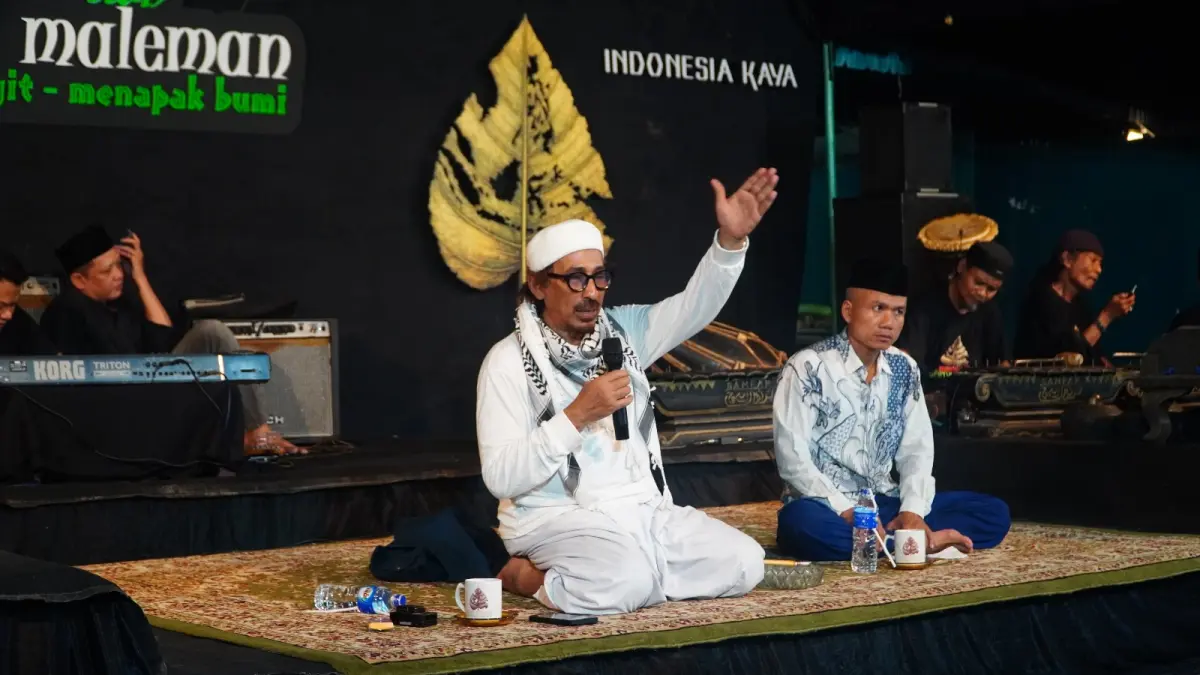 Pengasuh Suluk Maleman Anis Sholeh Baasyin.