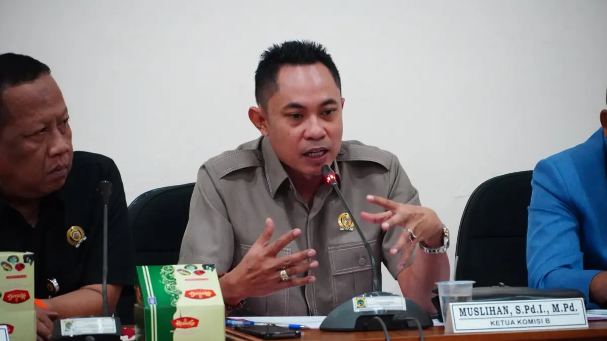 Ketua Komisi B DPRD Pati Muslihan menegaskan siap mengawal aspirasi bantuan terhadap nelayan tradisional jompo dan janda. (ACHMAD ULIL ALBAB/RADAR KUDUS)