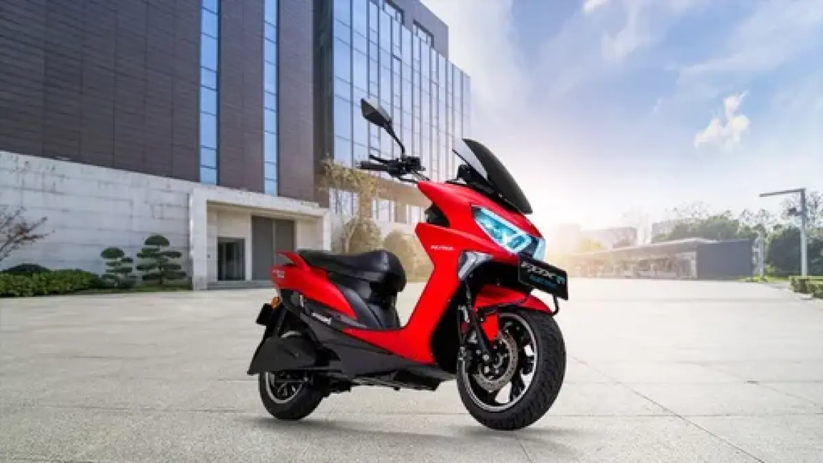 Sepeda motor listrik Polytron Fox R yang banyak direkomendasikan. (Oto)