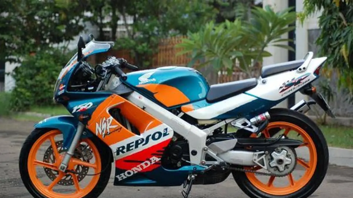 LEGENDARIS: Motor dua tak Honda NSR SP 250 masih sangat diminati masyarakat. (DOK. Ist)