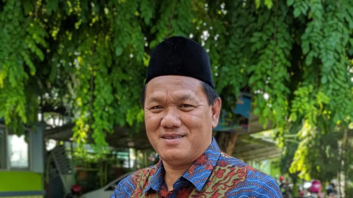 Kepala MTsN 1 Pati Wahyu Hidayat.