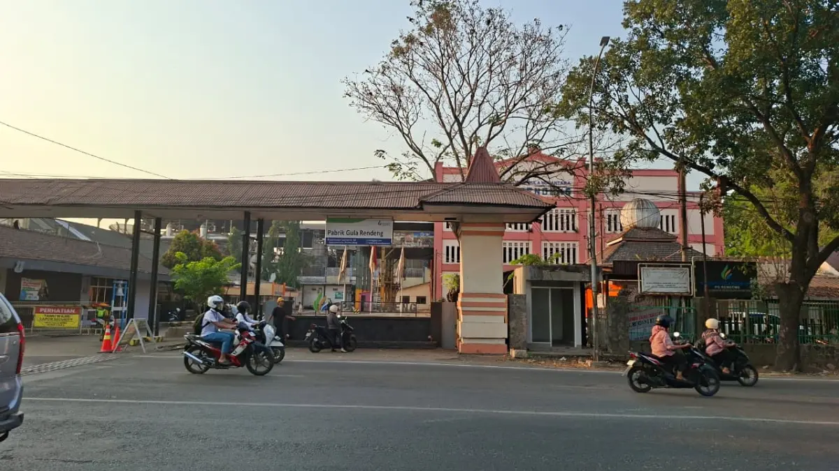 BEROPERASI: PG Rendeng Kudus masih aktif beroperasi hingga kini, belum lama ini. (ANDIKA TRISNA SAPUTRA/RADAR PATI)