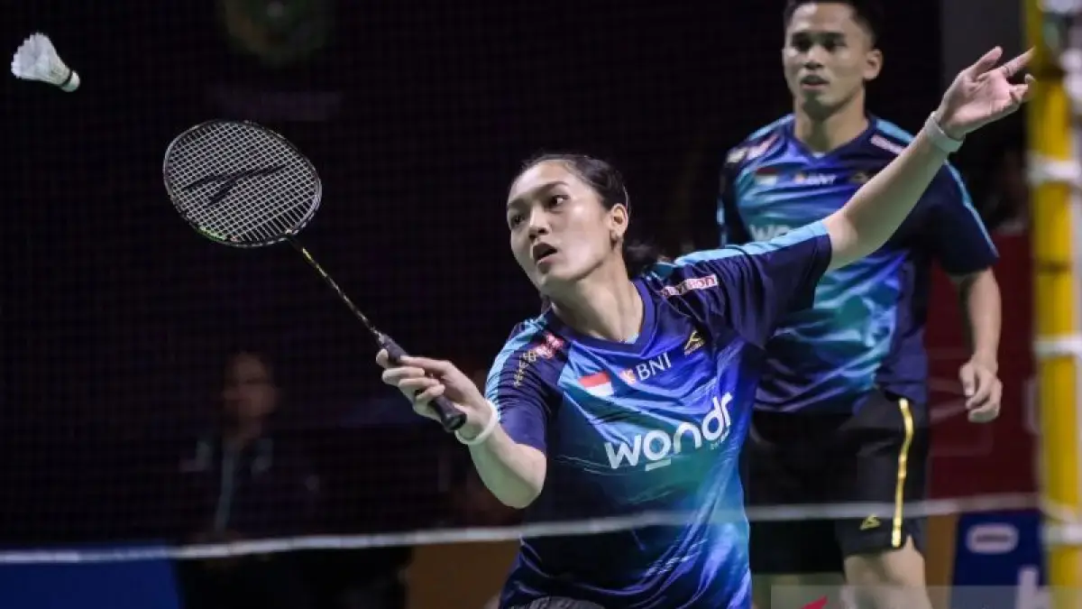 Pebulu tangkis ganda campuran Indonesia Amri Syahnawi (kanan) dan Nita Violina Marwah (kiri). (JawaPos.com)