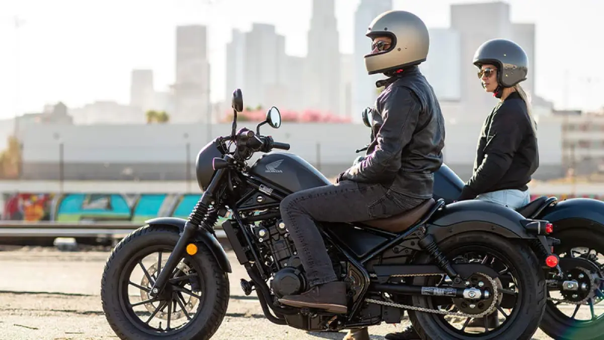 Honda Rebel 500. (DOK. Ist)