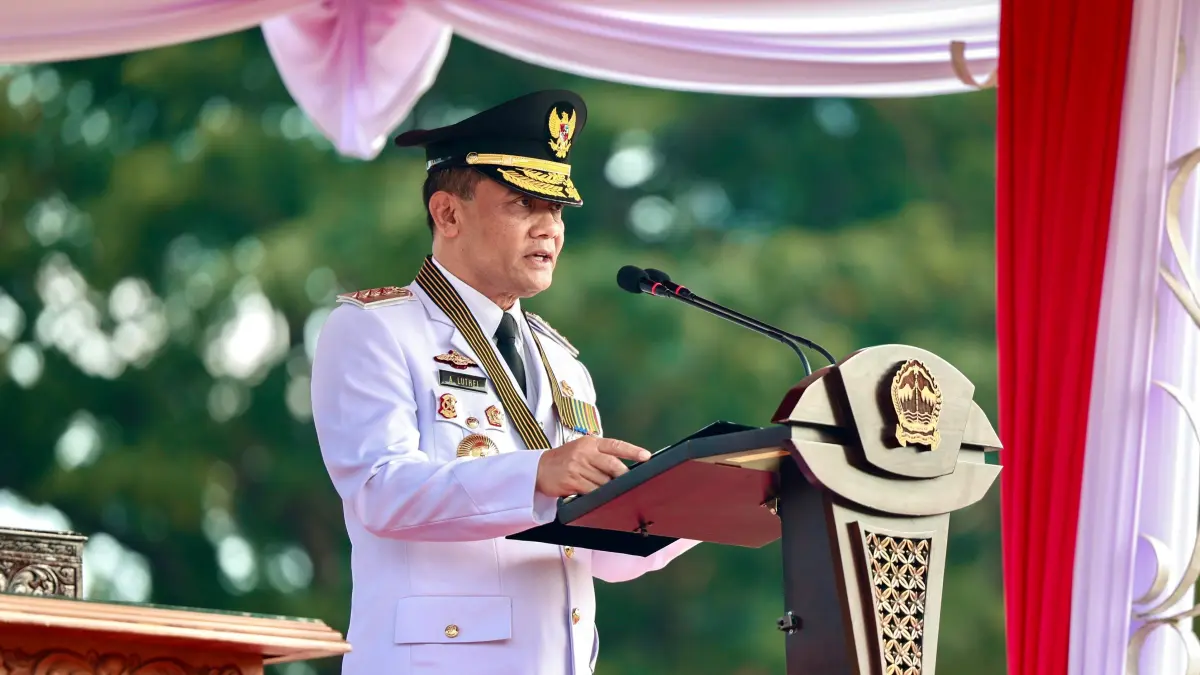 Gubernur Luthfi memimpin upacara kemerdekaan RI di Semarang, (17/8).
