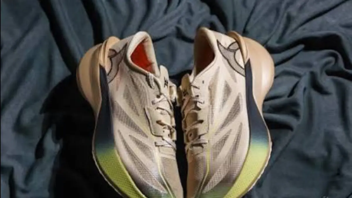 Sepatu Lari Ortuseight