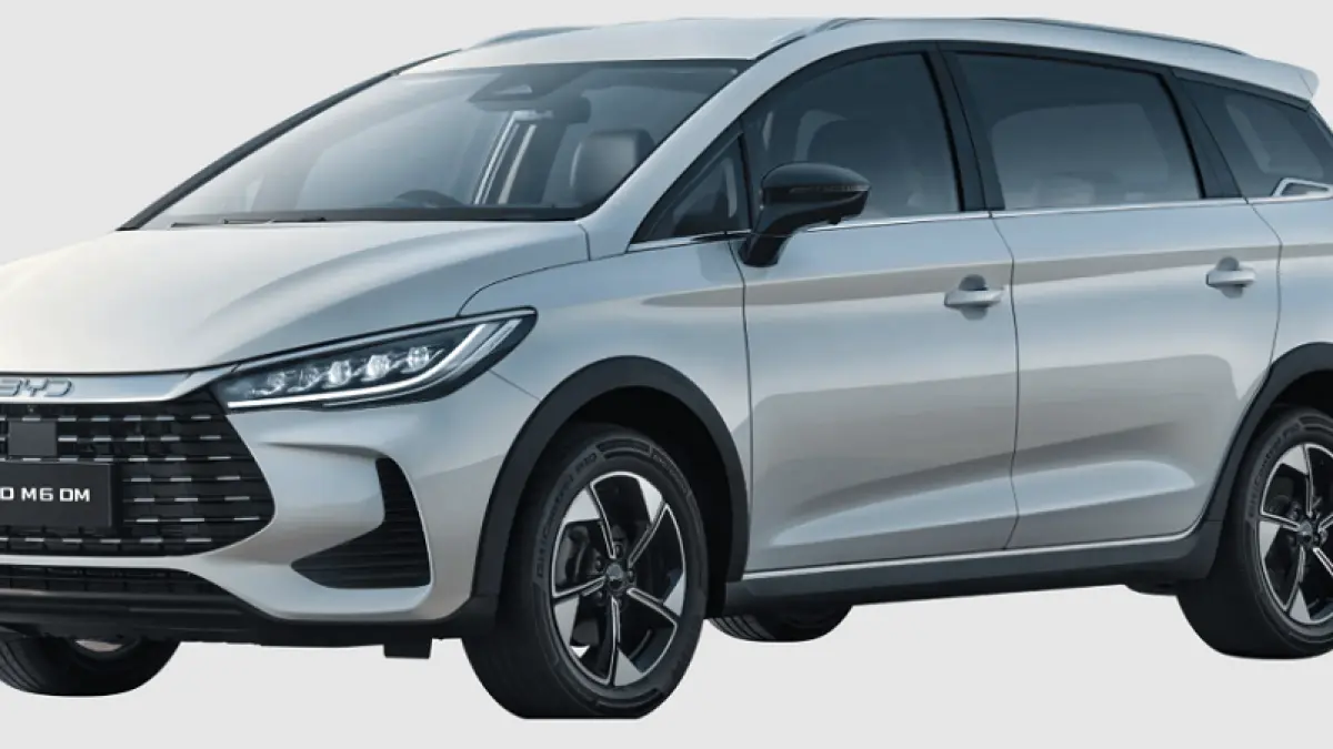 BYD M6 DM. (BYDCom)