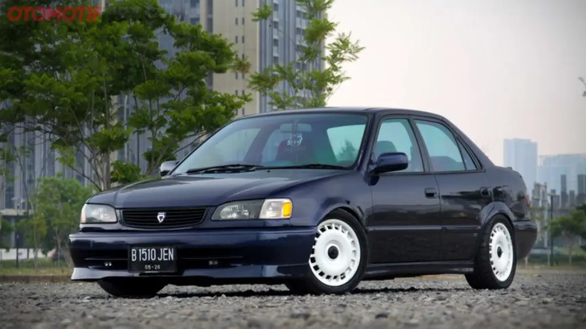 Toyota Corolla AE112