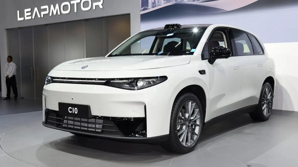 Mobil listrik C10. (DOK. Ist)