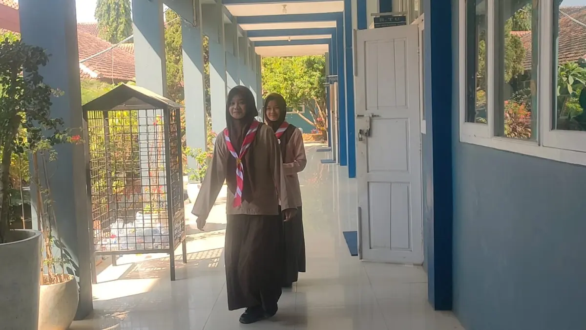 
SUDAH SEKOLAH: Aktivitas di SMAN 1 Lasem, Rembang, berangsur pulih. (WISNU AJI/RADAR PATI)