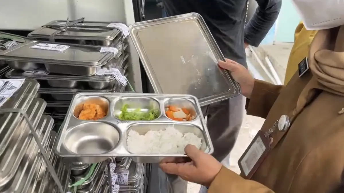 
‎MENU DITOLAK: Ribuan menu MBG dari SPPG Sukorejo yang siap didistribusikan ke penerima manfaat namun ditolak. //‎ARIF FAKHRIAN KHALIM/RADAR PATI
