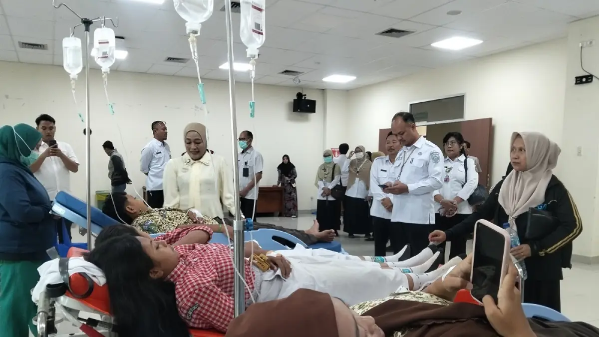 Sejumlah siswa keracunan MBG di Gembong Pati diberi layanan rawat inap. (ANDRE F/RADARPATI)