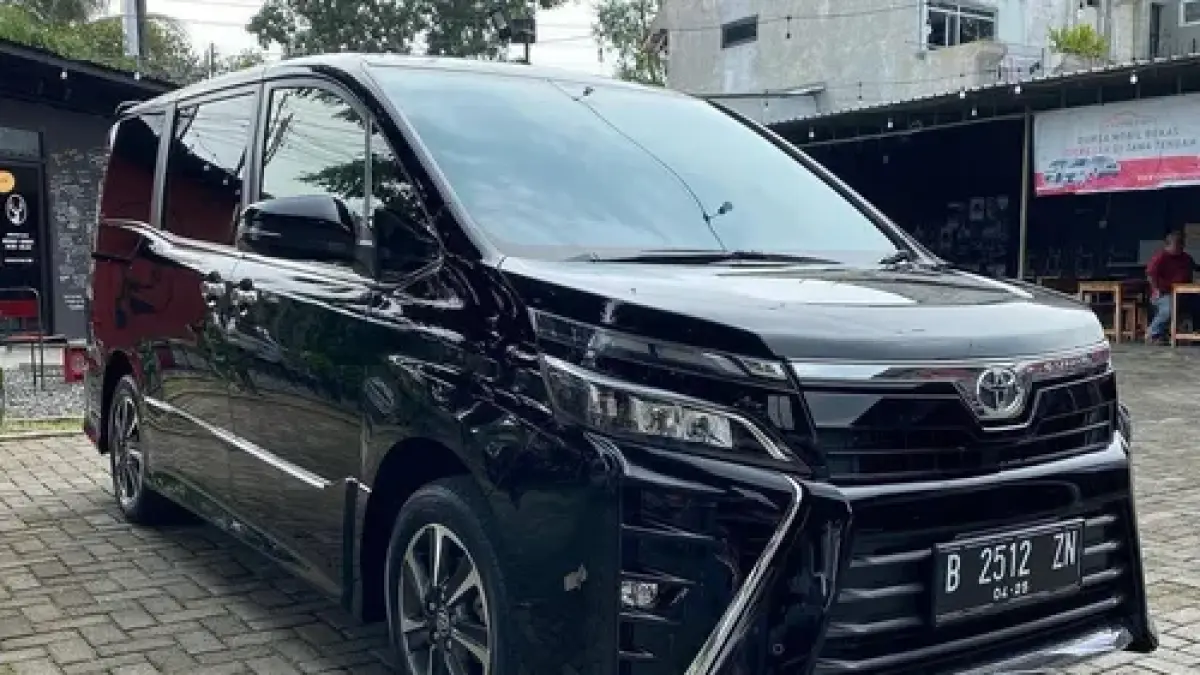 Toyota Voxy bekas. (DOK. Ist)