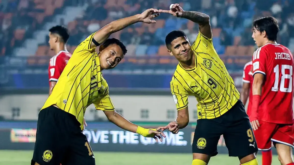 Striker naturalisasi Malaysia, Bergson da Silva (kanan). (Dok. Instagram/@malaysia_nt)