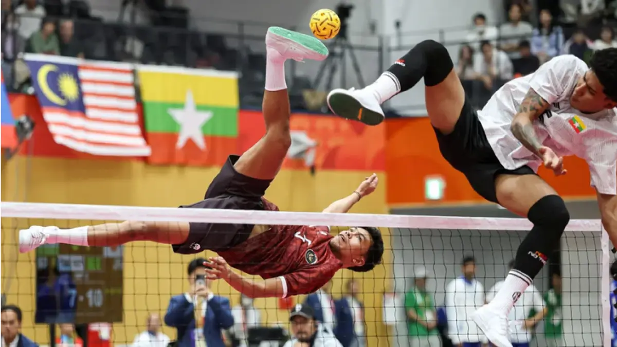 Aksi pemain sepak takraw putra Indonesia saat berlaga di Asian Games 2026