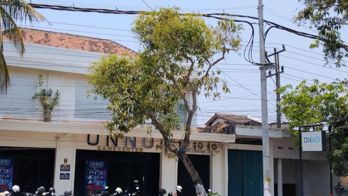 SEMRAWUT: Kondisi jaringan fiber optik yang ada di Kota Purwodadi.