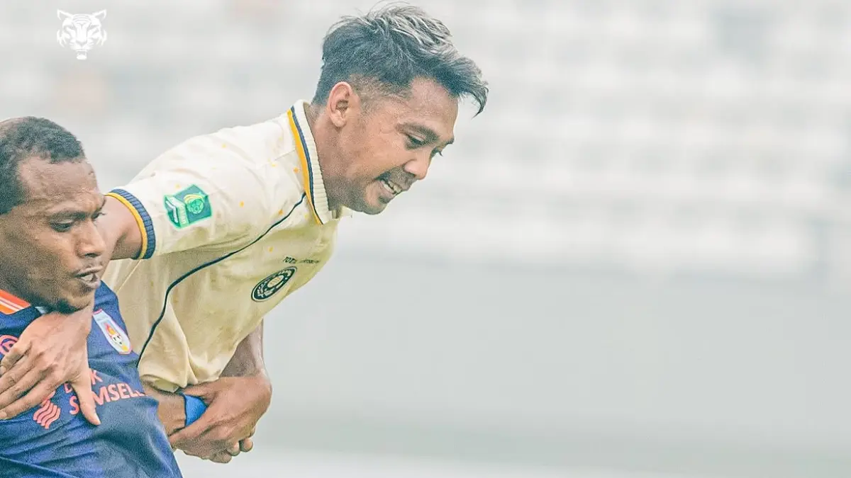 Duel pemarin Persiku Kudus dengan Sumsel United, Sabtu (10/10).