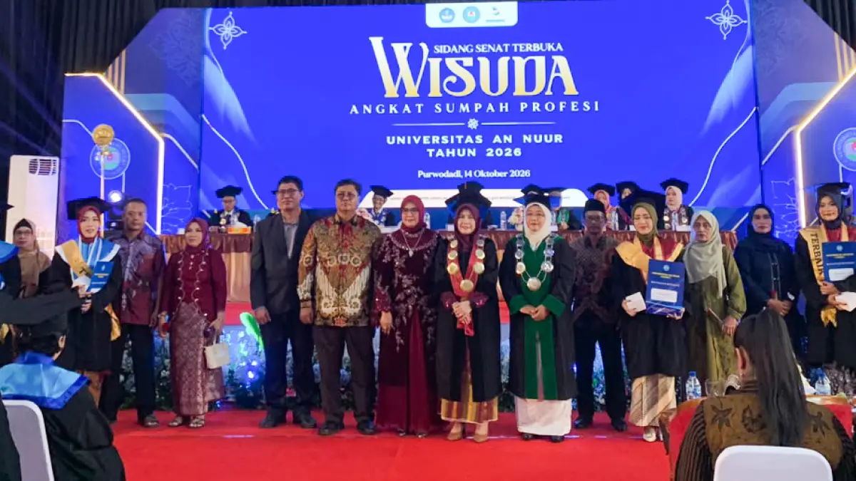 TERBAIK: Wisudawan terbaik di Universitas An Nuur Purwodadi tahun 2026.