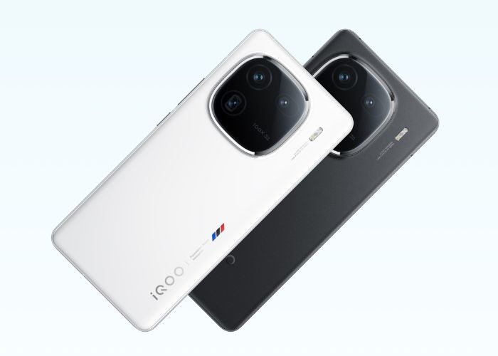 Smartphone Terkencang iQOO 12