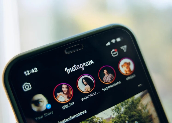 Ilustrasi Download Instagram Reels