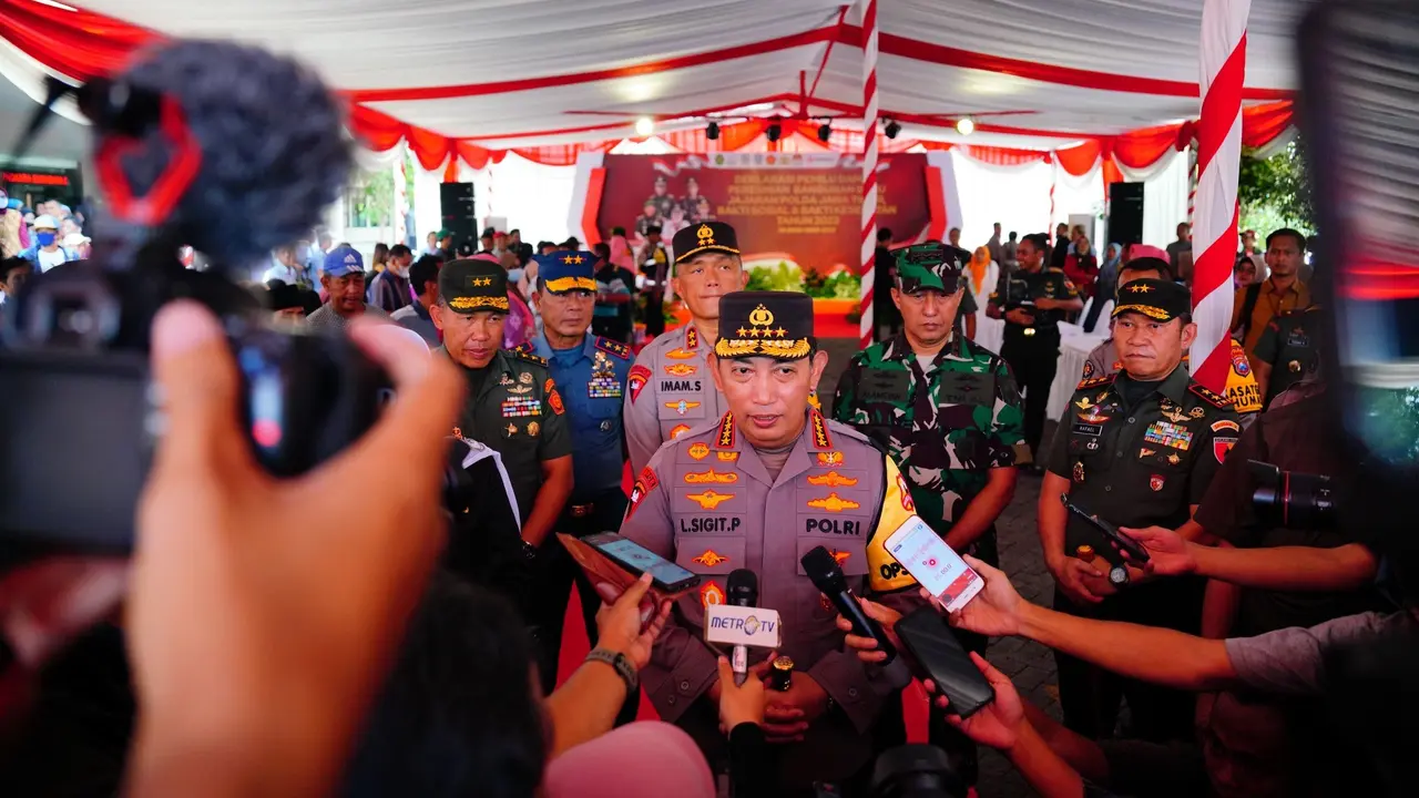 Kapolri Jenderal Listyo Sigit Prabowo usai menghadiri deklarasi Pemilu Damai di Jawa Timur. (Foto: Istimewa).