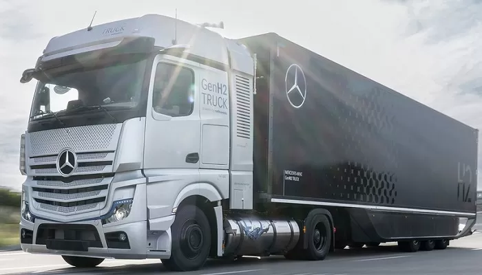 Truk pertama Daimler dengan bahan bakar hidrogen mulai diuji komersial. (Istimewa)