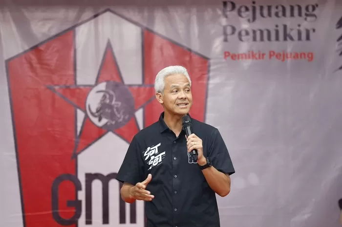 Calon presiden (capres) nomor urut 3, Ganjar Pranowo menghadiri acara sarasehan nasional Gerakan Mahasiswa Nasional Indonesia (GMNI), di Gedung Serbaguna Senayan, Jakarta.(dok. TPN Ganjar-Mahfud)