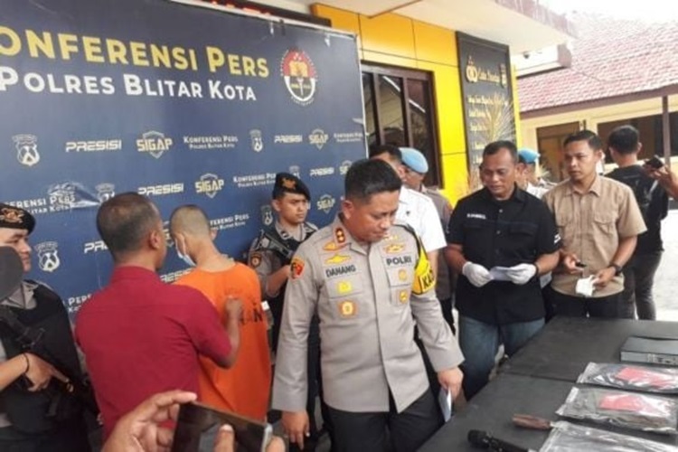 Motif Pembunuhan Sadis yang ditemukan di Shelter Anjing di Kota Blitar Terungkap. (Foto : Polres Blitar Kota/Antara)