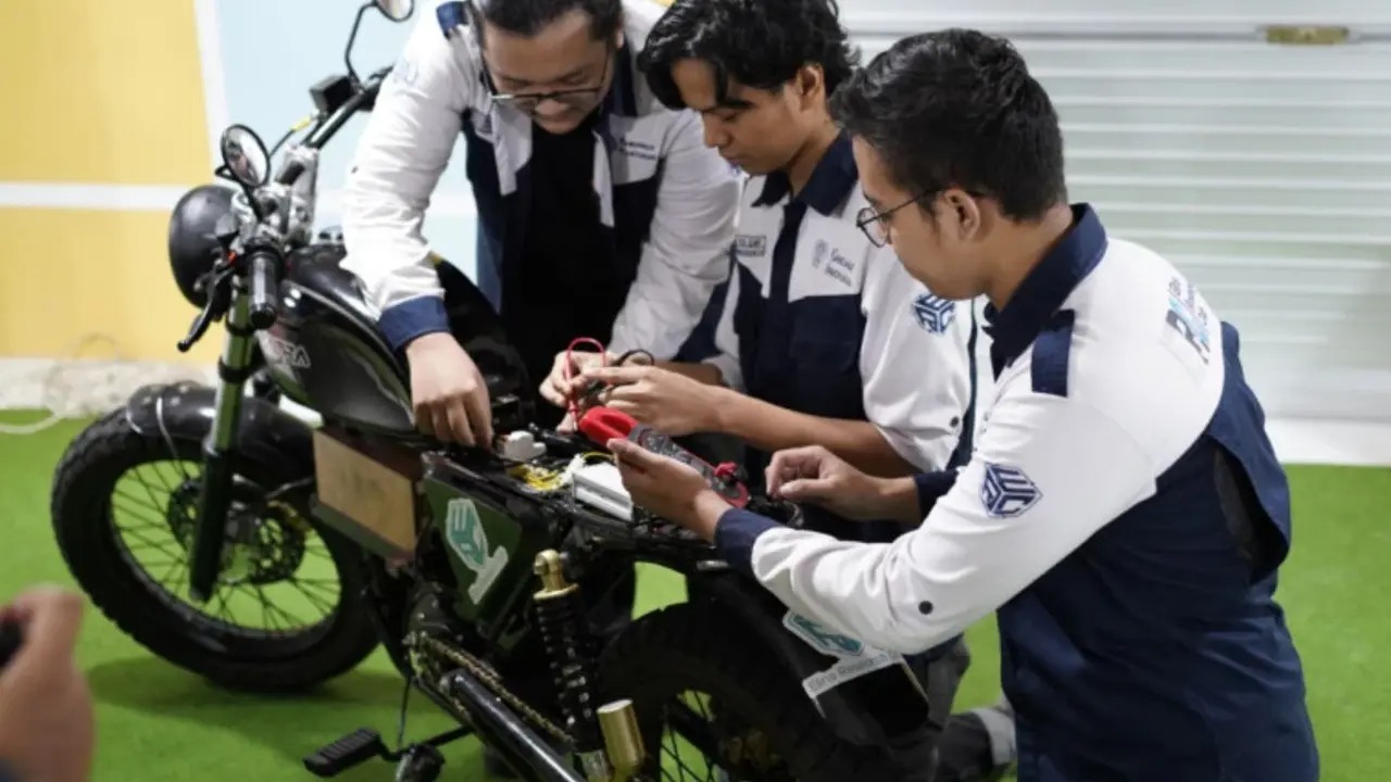 UGM Berhasil Mengembangkan Motor Listrik dengan Penggunaan Komponen dalam Negeri Hingga 57% Lebih. (Foto : UGM)