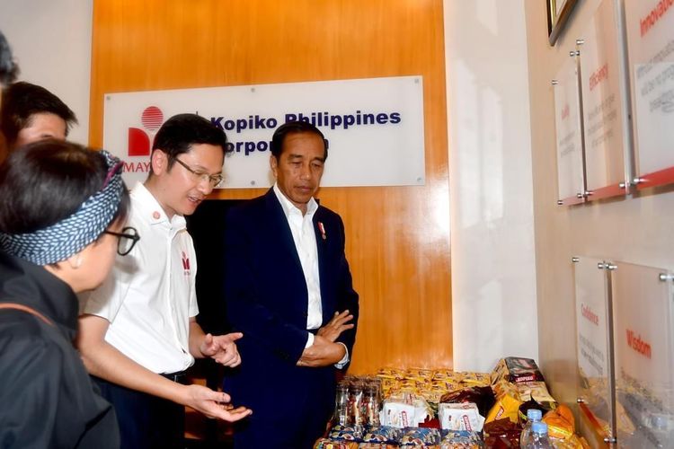 Hampir 50% Kuasai Pasar di Filipina, Jokowi Meninjau Perusahaan Indonesia yang Mendominasi Pasar di Filipina. (Dok. Sekretariat Presiden)