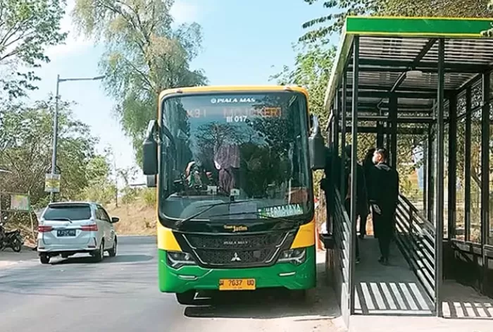 bus trans jatim buka koridor v rute Surabaya-Bangkalan./(RADAR SURABAYA)