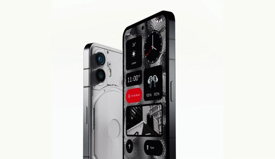 Tampilan ponsel pintar Nothing Phone (2). (Foto: ANTARA.COM)