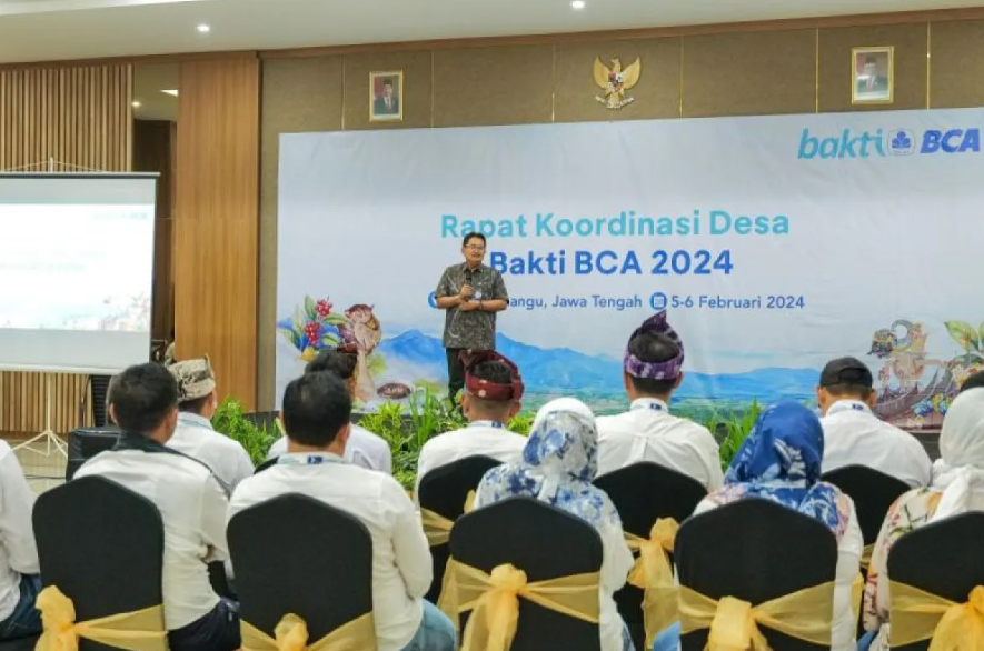 Rapat koordinasi bersama seluruh pengurus Desa Bakti BCA di Kabupaten Karanganyar, Jawa Tengah. (Foto: antara.com)