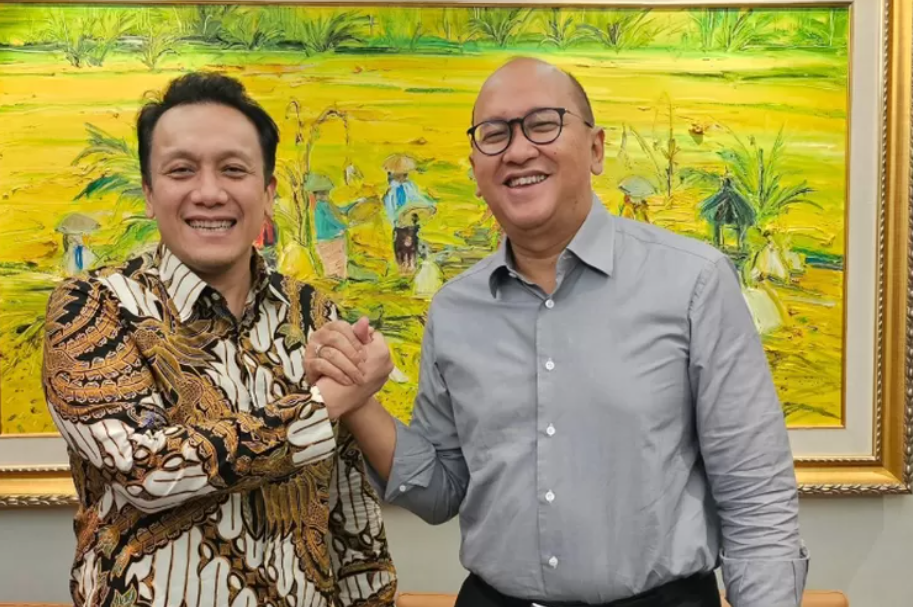 Diaz Hendropriyono ucapkan selamat kepada Rosan Roeslani usai Prabowo-Gibran unggul di quick count. (Instagram/@diaz.hendropriyono)