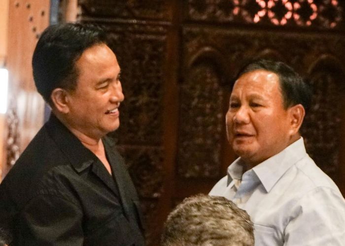 Yusril Ihza Mahendra bersama Prabowo Subianto
