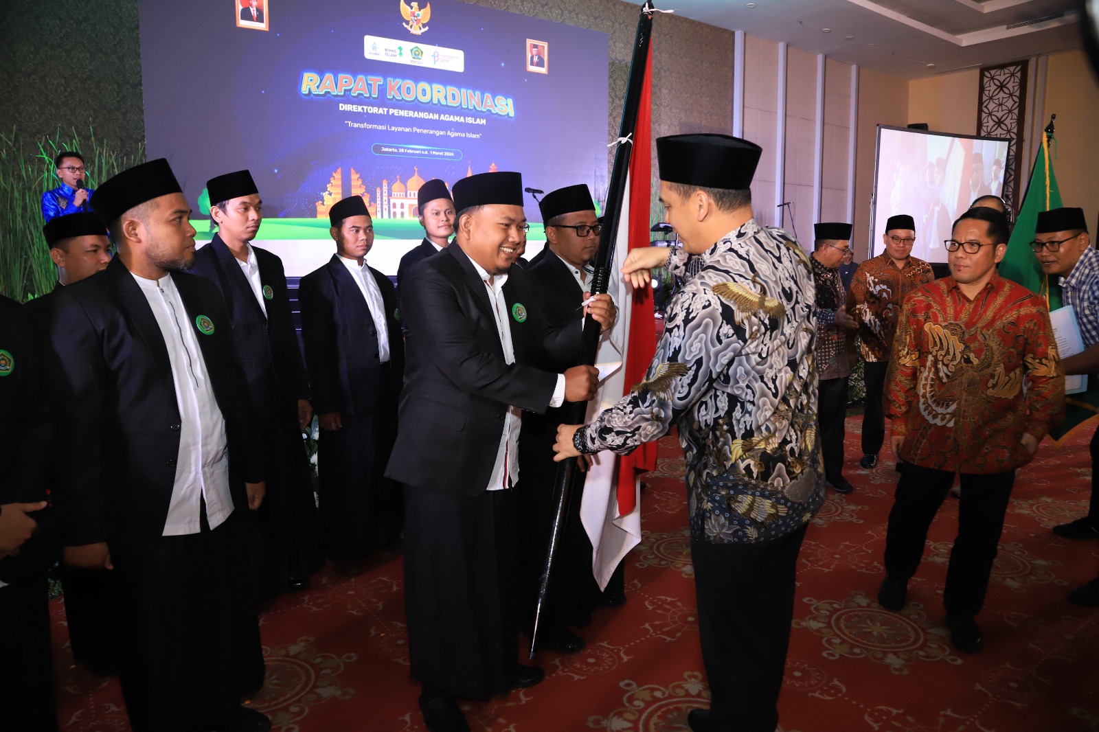 Wamenag Saiful Rahmat Dasuki saat melepas para pendakwah di Jakarta, Rabu (28/2). (HUMAS KEMENAG)