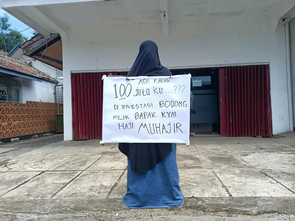 Terlena! Modal Investasi 100 Juta dengan Keuntungan 67 Jt Lebih, Usai Kembali 10 jt Sosok Ini Tuntut Pemilik Tour dan Travel . (RadarMadura / (MOH. IQBAL/JPRM))