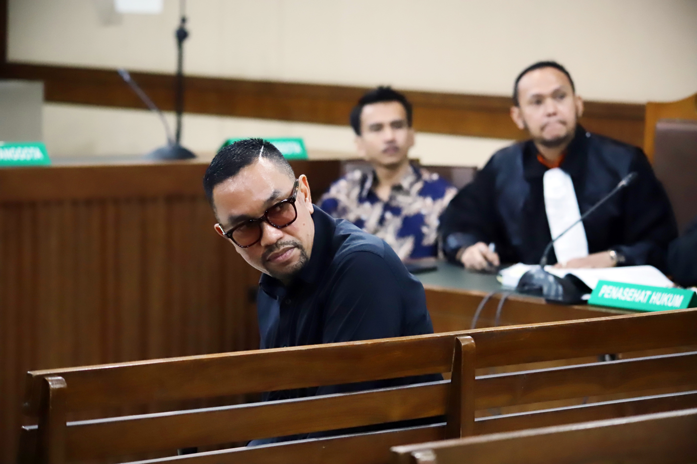 Anggota DPR RI, Ahmad Sahroni hadir persidangan dalam kasus pencemaran nama baik terkait ?Pembungkaman 30 miliar? dengan pegiat media sosial Adam Deni Gearaka dengan pasal pencemaran nama baik di PN Tipikor, Jakarta Pusat, Selasa (5/3/2024).