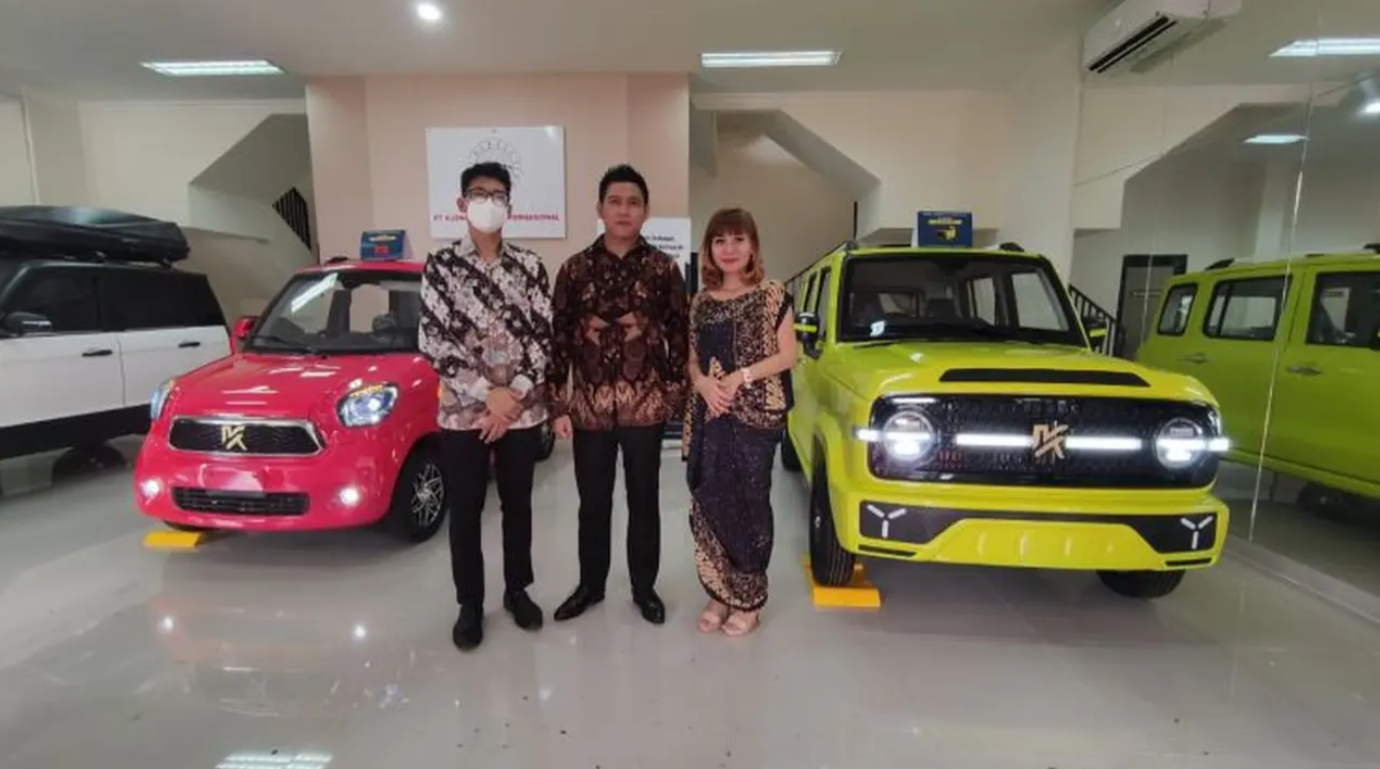 Kurnia Motors hadirkan mobil listrik dengan banderol Rp 100 jutaan.