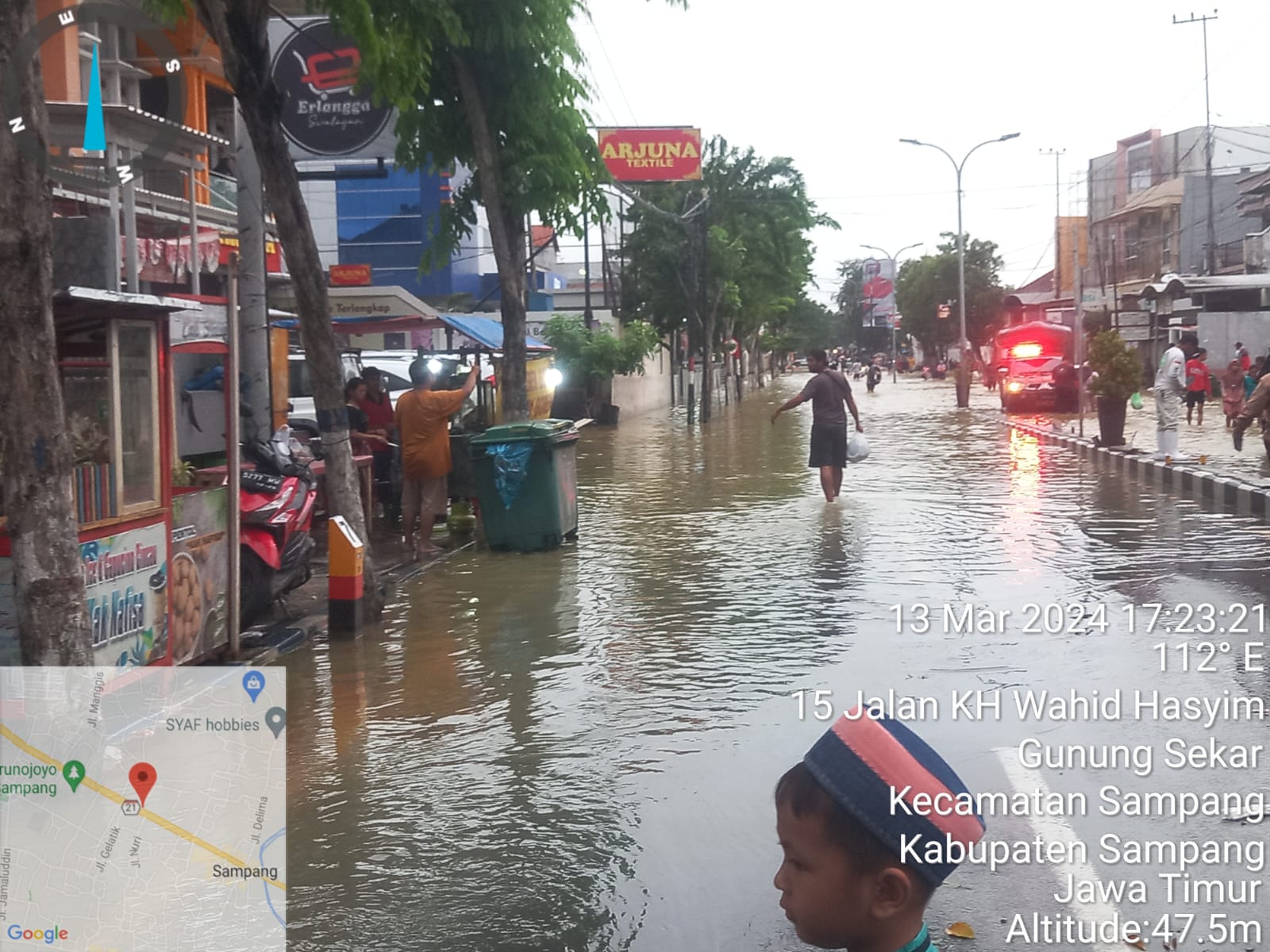 Banjir Belum Surut, Akses Jalan Bangkalan-Sampang Tak Bisa Dilewati Roda 2