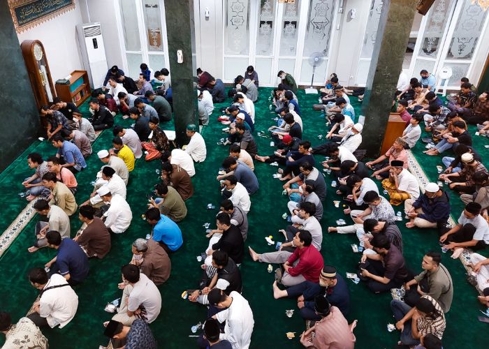 Mengatasi Ngantuk Saat Tarawih di Bulan Ramadhan