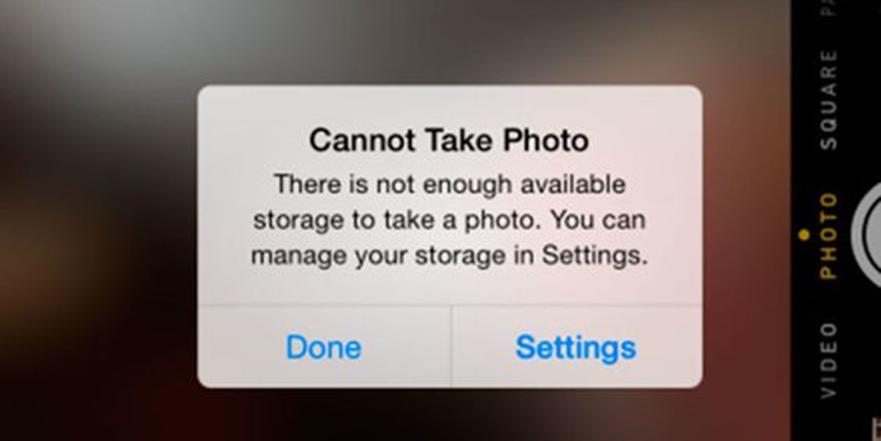 Ilustrasi tidak dapat mengambil gambar karena memori iPhone penuh. (Photo by Pinterest.com)