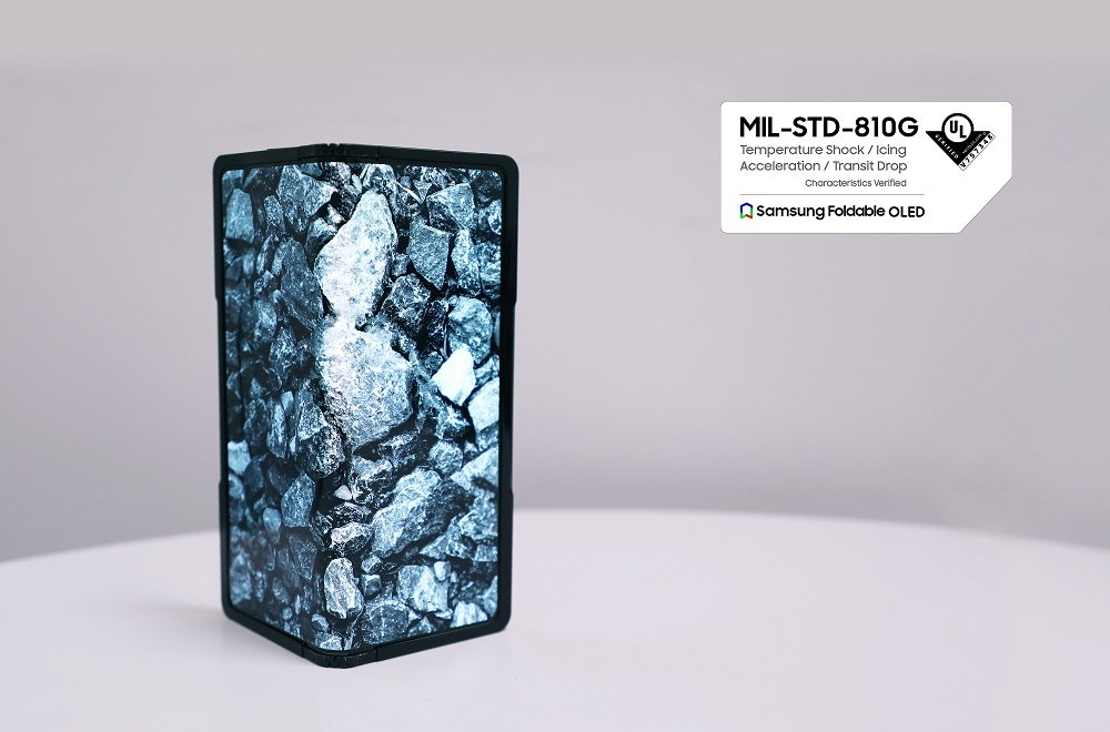 Samsung Display lulus uji standar militer untuk layar lipatnya. (Samsung Display)