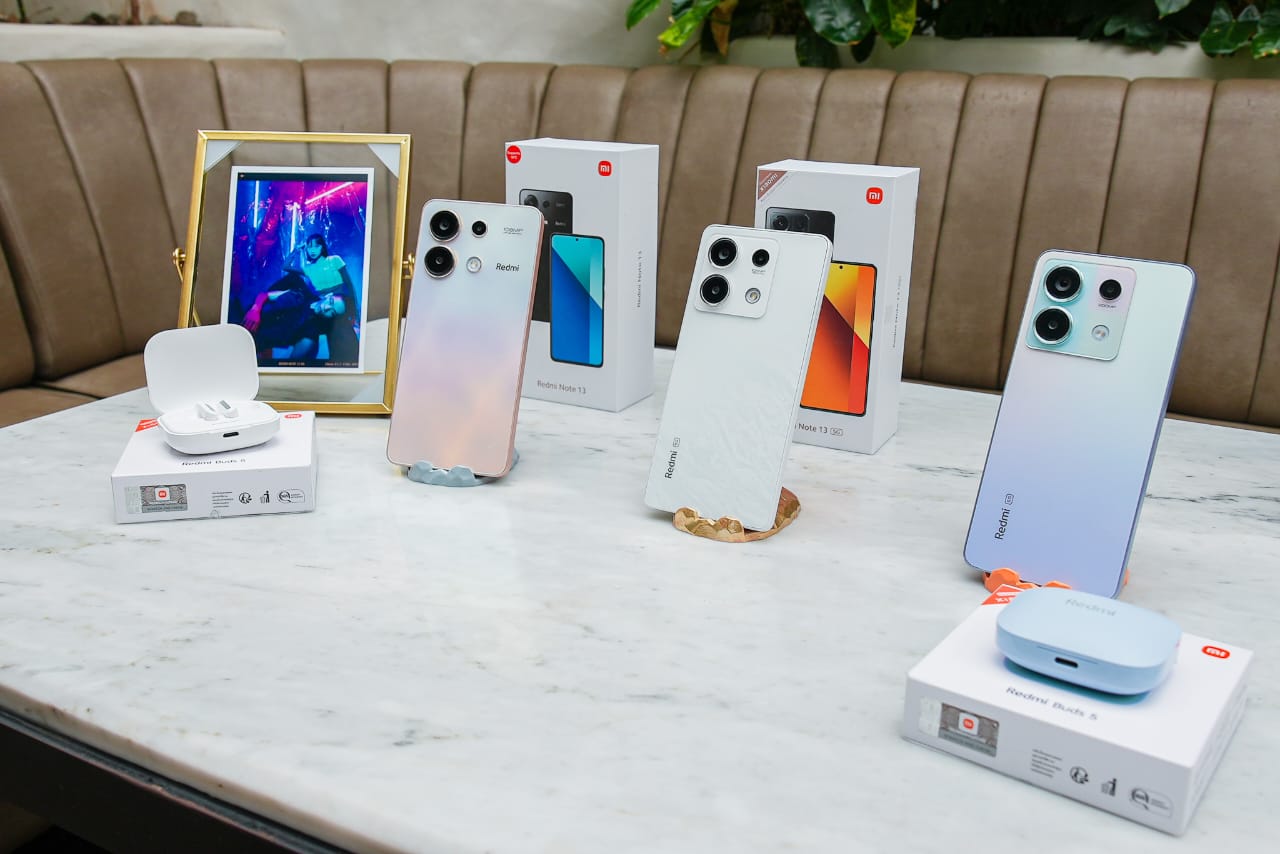 Redmi Note 13 Series mengisi pasar ponsel menengah di Indonesia. (Rian Alfianto/JawaPos.com)