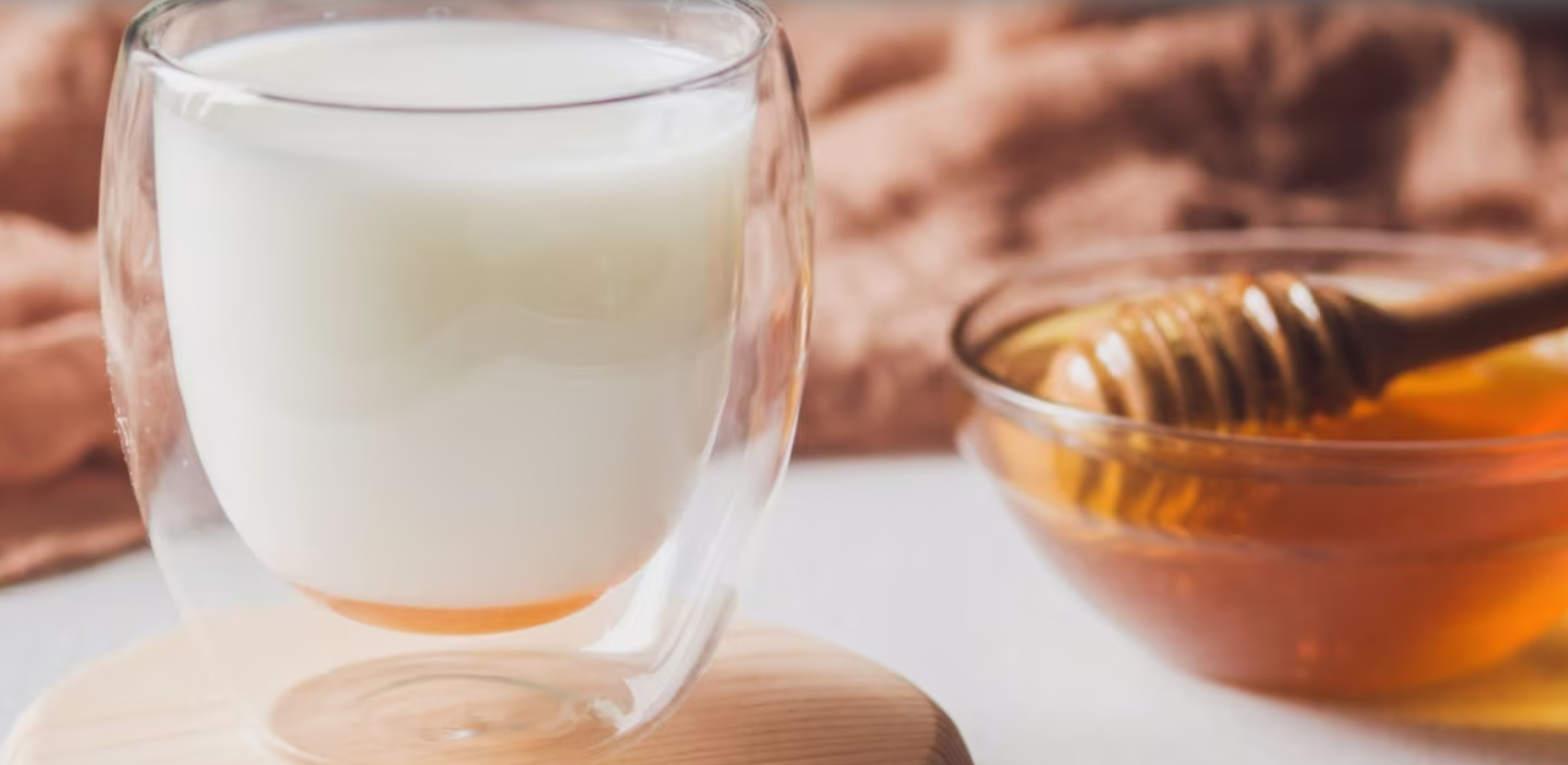 Konsumsi Susu Campur Madu? Ini Penjelasannya!