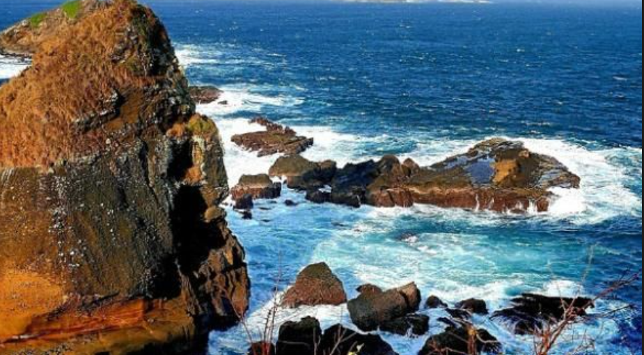 Pantai Papuma di Jember, Jawa Timur.(BARRY KUSUMA)