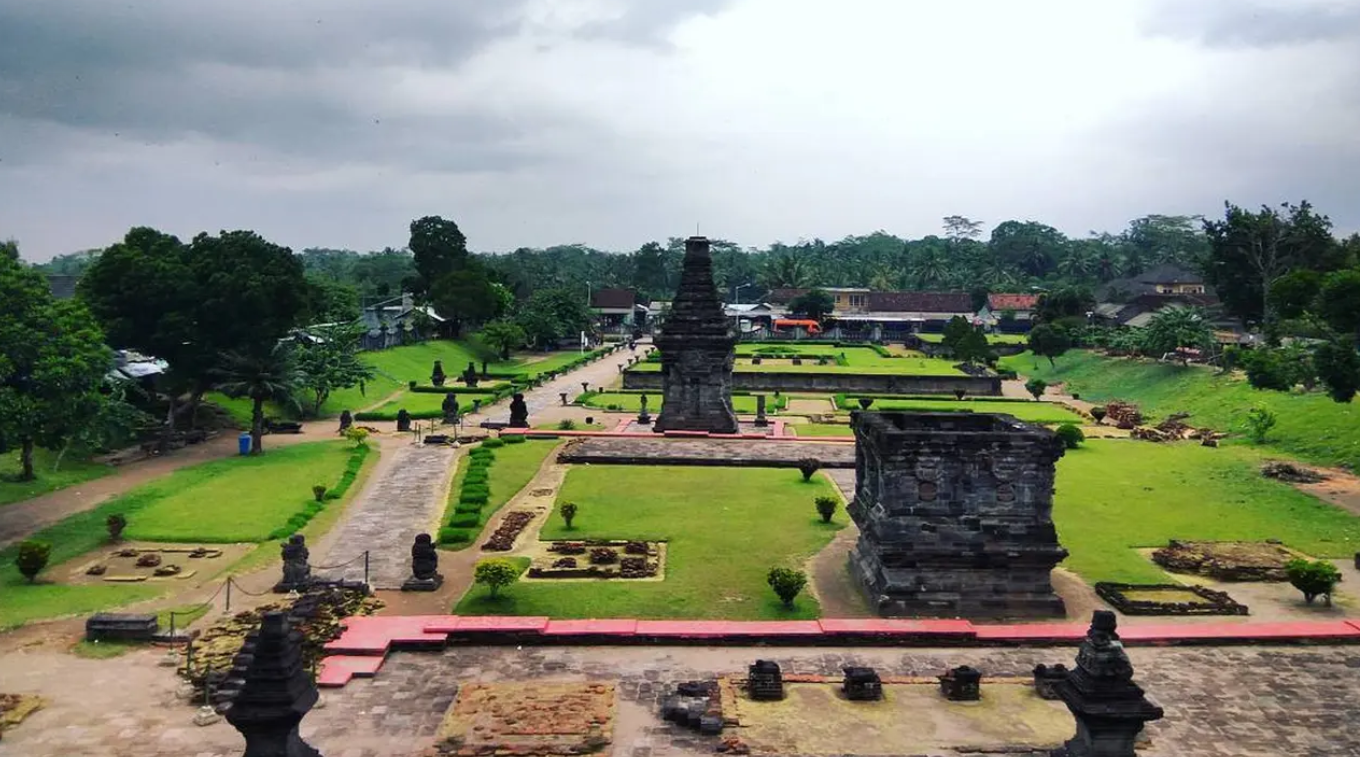 Candi Penataran, Blitar, Jawa Timur. (ariev_dwika/Instagram)